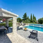 Villa Breeze - Sea View *
