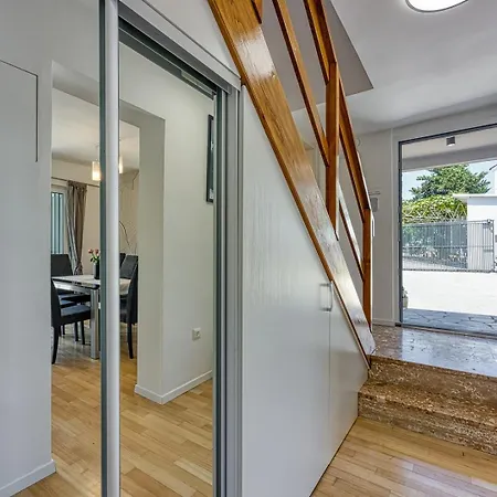 Villa Breeze - Sea View